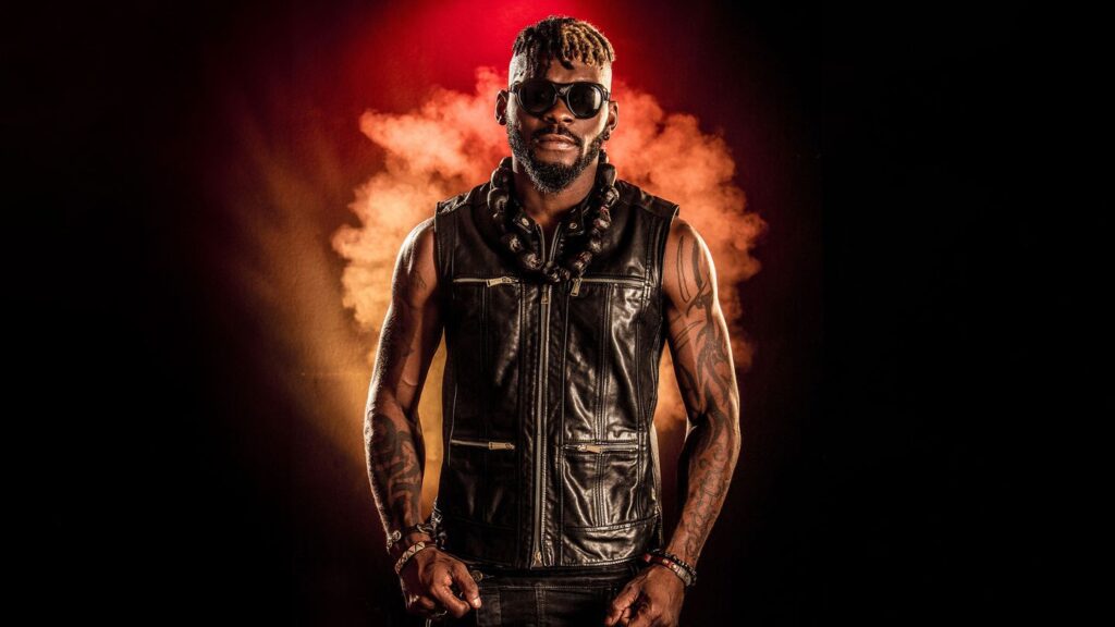 Tina Glamour interdit tout rassemblement