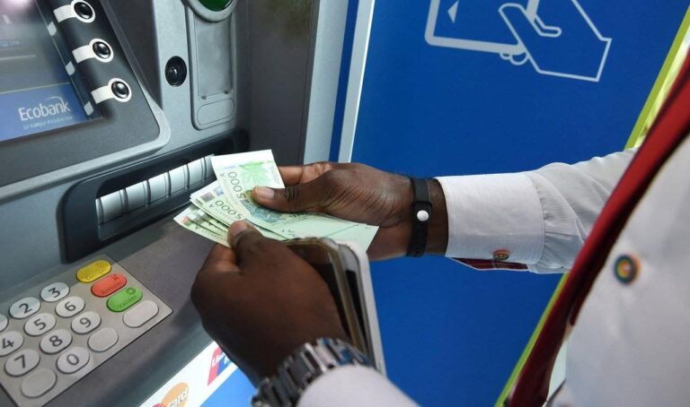 PI‑SPI : La BCEAO autorise les virements bancaires instantanés dans toute l’UEMOA La BCEAO autorise les virements bancaires instantanés dès ce mardi 30 septembre dans toute l’Uemoa