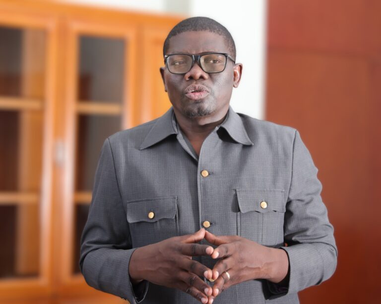 Togo : Le ministère de la Santé met en garde les médecins qui exercent sans agrément le ministère de la Santé exige l’inscription des professionnels aux ordres nationaux