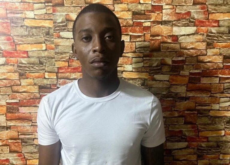 Côte d’Ivoire : Le jeune cyberactiviste pro-Gbagbo, Ibrahim Zigui arrêté Côte d'Ivoire : Le jeune cyberactiviste pro-Gbagbo, Ibrahim Zigui,a été arrêté
