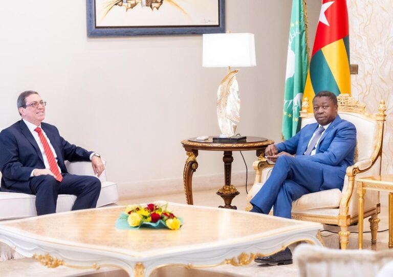 Diplomatie : Faure Gnassingbé reçoit un émissaire de Cuba Diplomatie : le Président du Conseil a reçu un émissaire de Cuba