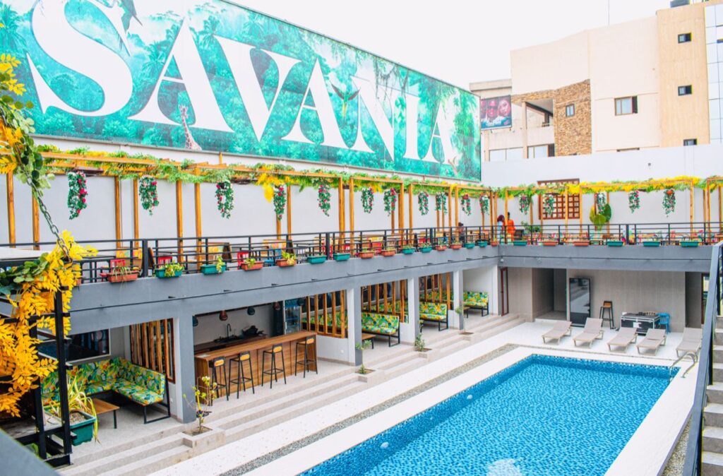 La piscine du Complexe Savania