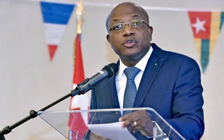 Fin d’année au Togo : Le ministre Calixte Madjoulba alerte sur un danger prévisible Fin d’année au Togo Calixte-Batossie-Madjoulba