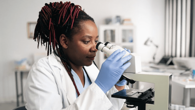 La Côte d’Ivoire ouvre un laboratoire spécialisé en tests ADN premier laboratoire spécialisé en tests ADN