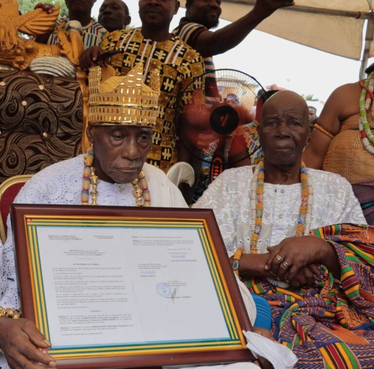 Togo : SEMEKONAWO IV officiellement reconnu chef canton d’Aflao-Sagbado SEMEKONAWO IV officiellement reconnu chef de canton