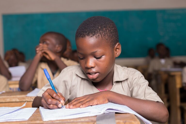 Togo : 17 000 enfants dans les savanes visés par un projet éducatif 17 000 enfants dans les savanes visés par un projet éducatif