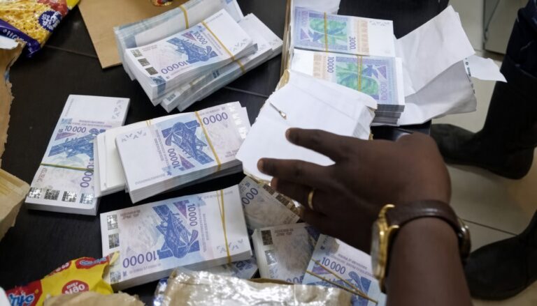60 millions de francs CFA en faux billets saisis dans un bus