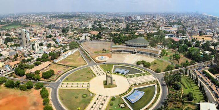 Commémoration de l’agression du 23 septembre : La Togo salue le sacrifice de ses martyrs 42 milliards de FCFA mobilisés pour les 117 communes togolaises