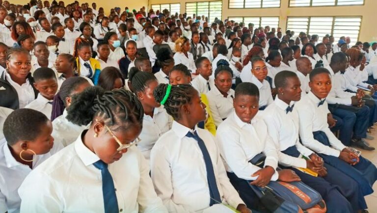 Éducation au Togo : 2 107 futurs enseignants formés pour bâtir la République 3ème promotion d’élèves-professeurs des Écoles normales de formation