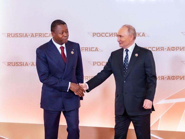 Faure Gnassingbé reçu au Kremlin par Vladimir Poutine