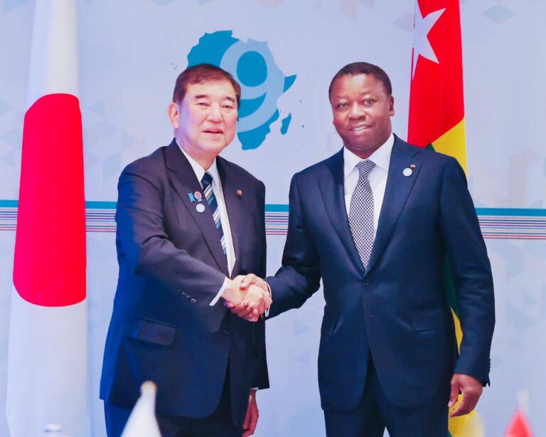 Faure Gnassingbé s’entretient avec le Premier ministre japonais