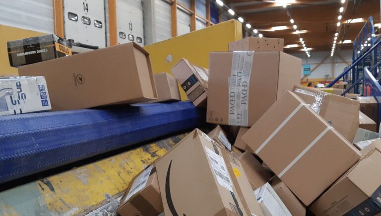 Togo : La Poste suspend les envois de colis vers les États-Unis