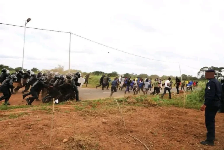 Des jeunes de 2 villages s’affrontent pour une affaire de femme