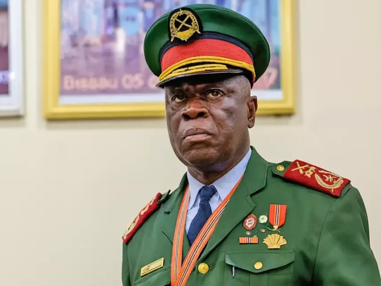 Guinée-Bissau : Le général Horta N’Tam investi président de la transition pour un an Guinée-Bissau : le général Horta N’Tam a été investi président de la transition