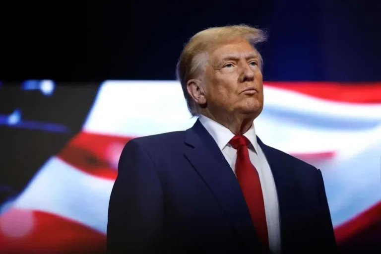 Donald Trump suspend le programme de la DV lottery Trump suspend la loterie des cartes vertes américaines