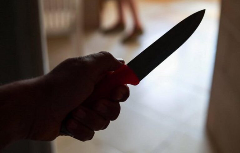 Une femme tranche le pénis de son compagnon