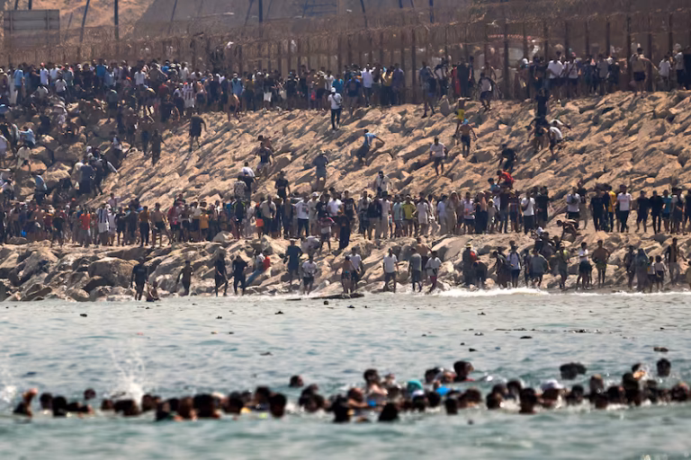 60 000 migrants ont passé la frontière vers l’Espagne