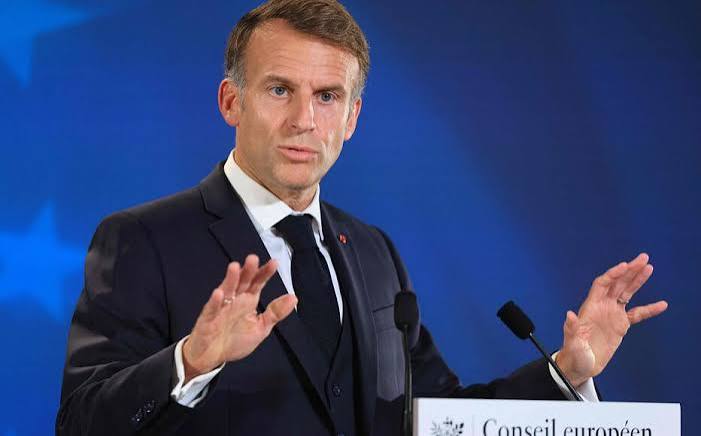 « Comment des français peuvent faire cela à la France… » Emmanuel Macron après la mobilisation du 17 Octobre Emmanuel Macron après la mobilisation du 17 Octobre en France